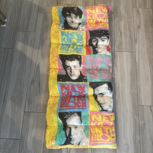 Vintage 90s New Kids On The Block Vibrant Neon Sleeping Bag - Picture 1 of 8